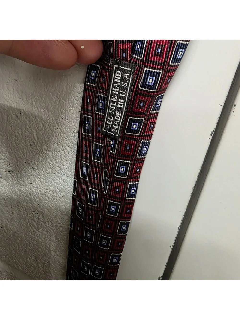 J.Z. Richards Gallery Collection Geometric Pattern Silk Necktie 59x3.5 Red